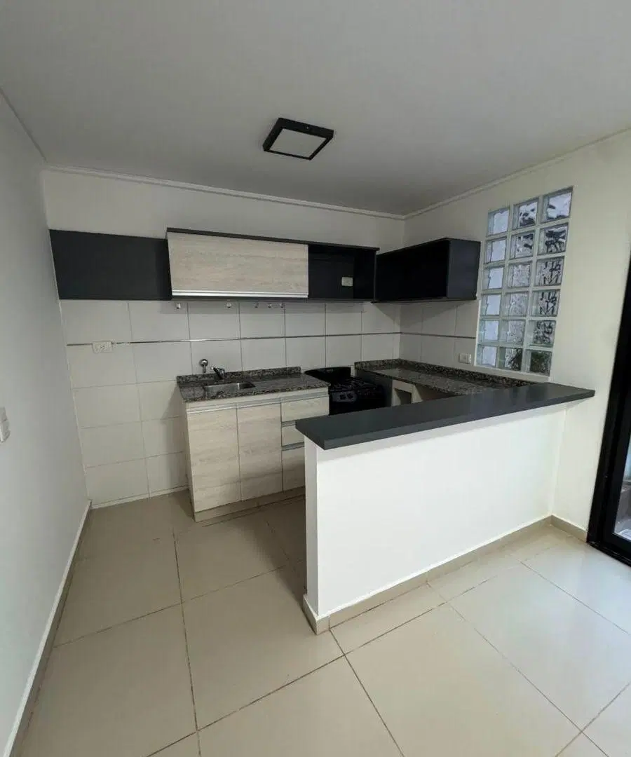 Imperdible Departamento en alquiler de un dormitorio con hermoso patio 8