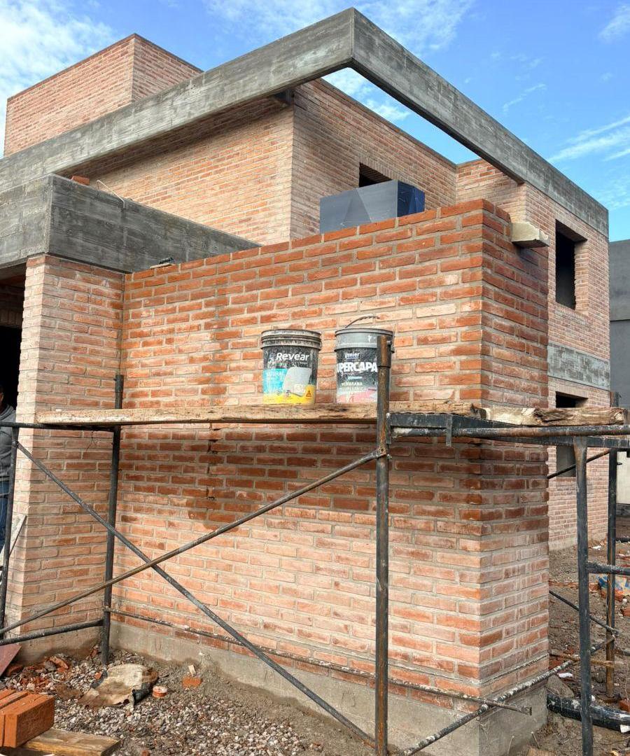 Foto de DUPLEX A ESTRENAR DORMITORIO Y BAÑO COMPLETO EN PLANTA BAJA, imagen 3