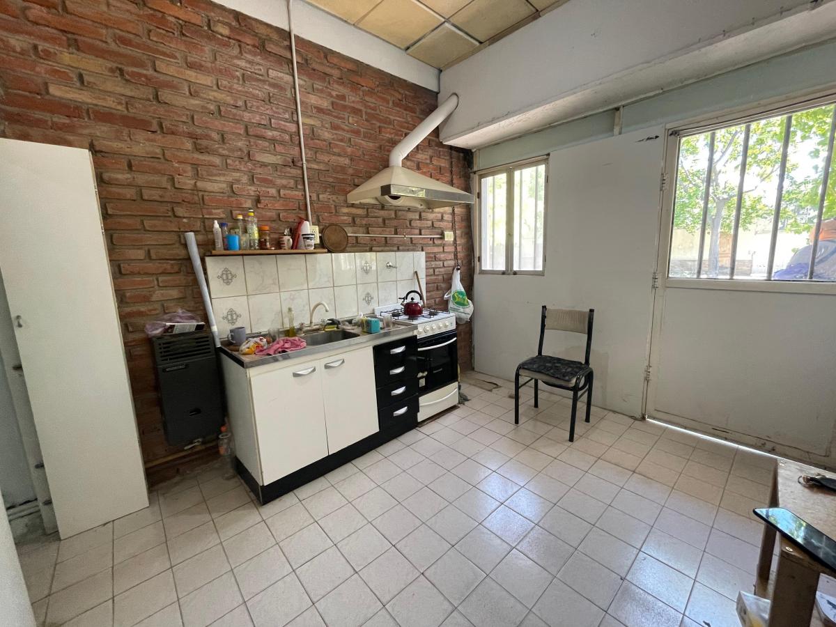 Casa + 2 Departamentos + Local Comercial. Inversión con Alta Rentabilidad 3