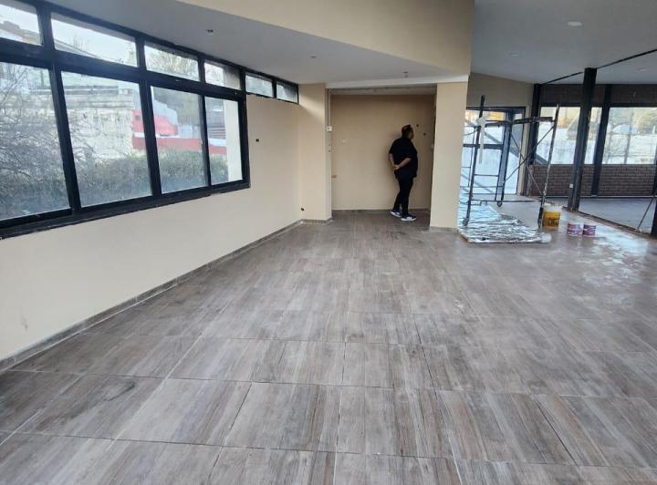 Alquiler de Locales Comerciales en el centro de Río Ceballos 5