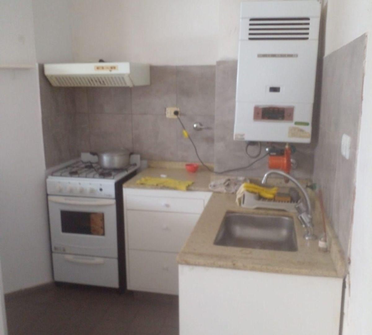 ALQUILO DEPARTAMENTO 1 DORMITORIO A METROS DEL Bv SAN JUAN