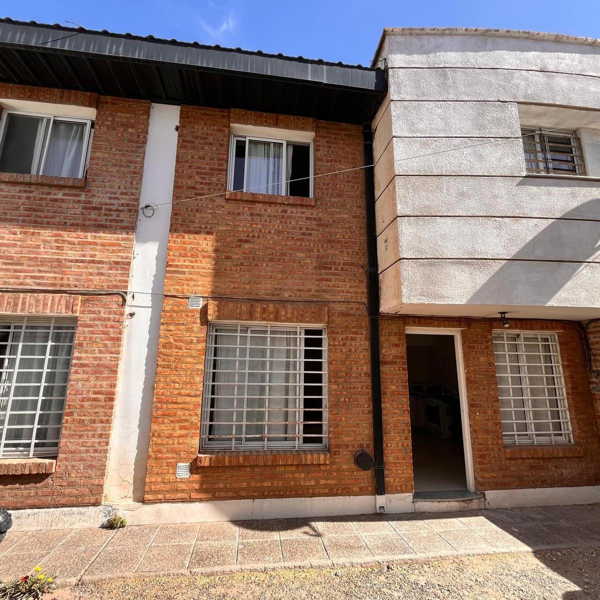 Duplex en PH, Barrio Cumelen 2