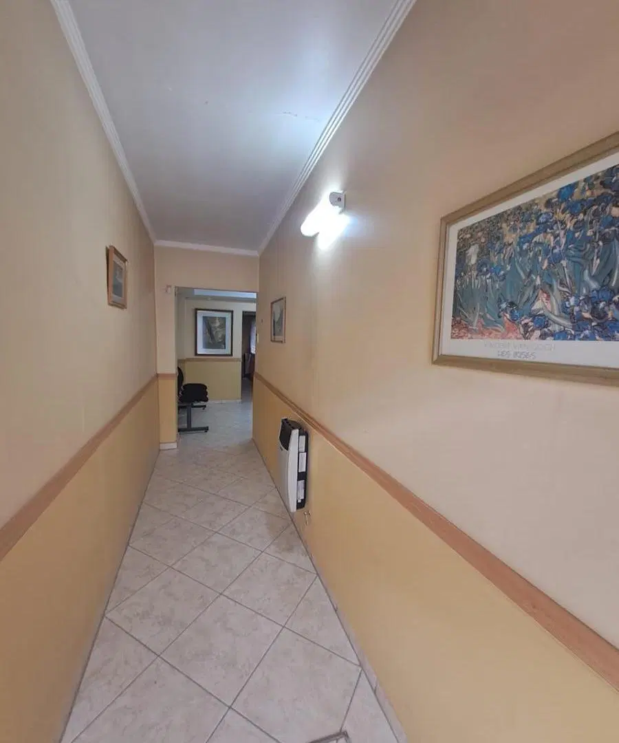 Oficinas con 3 privados y un local comercial 5