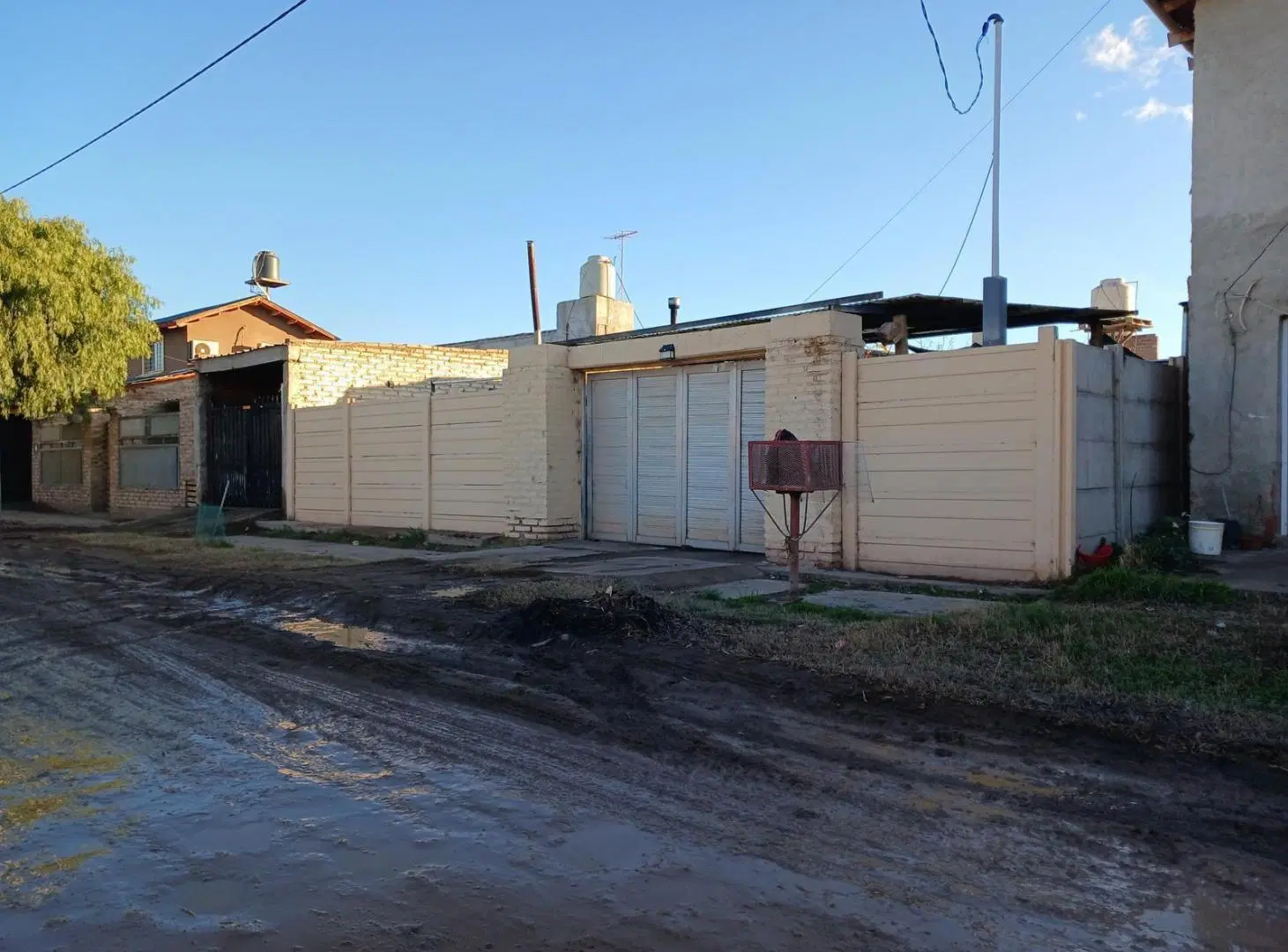 Casa dos habitaciones, Ferri viejo. Río Negro. 3