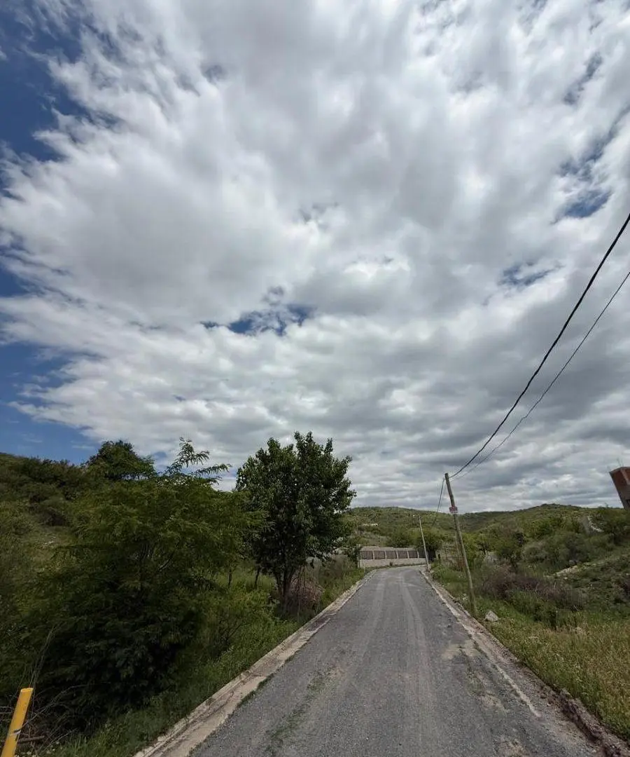 VENDO LOTE EN LA CALERA 380M2 - AGUA, LUZ, GAS NATURAL 5