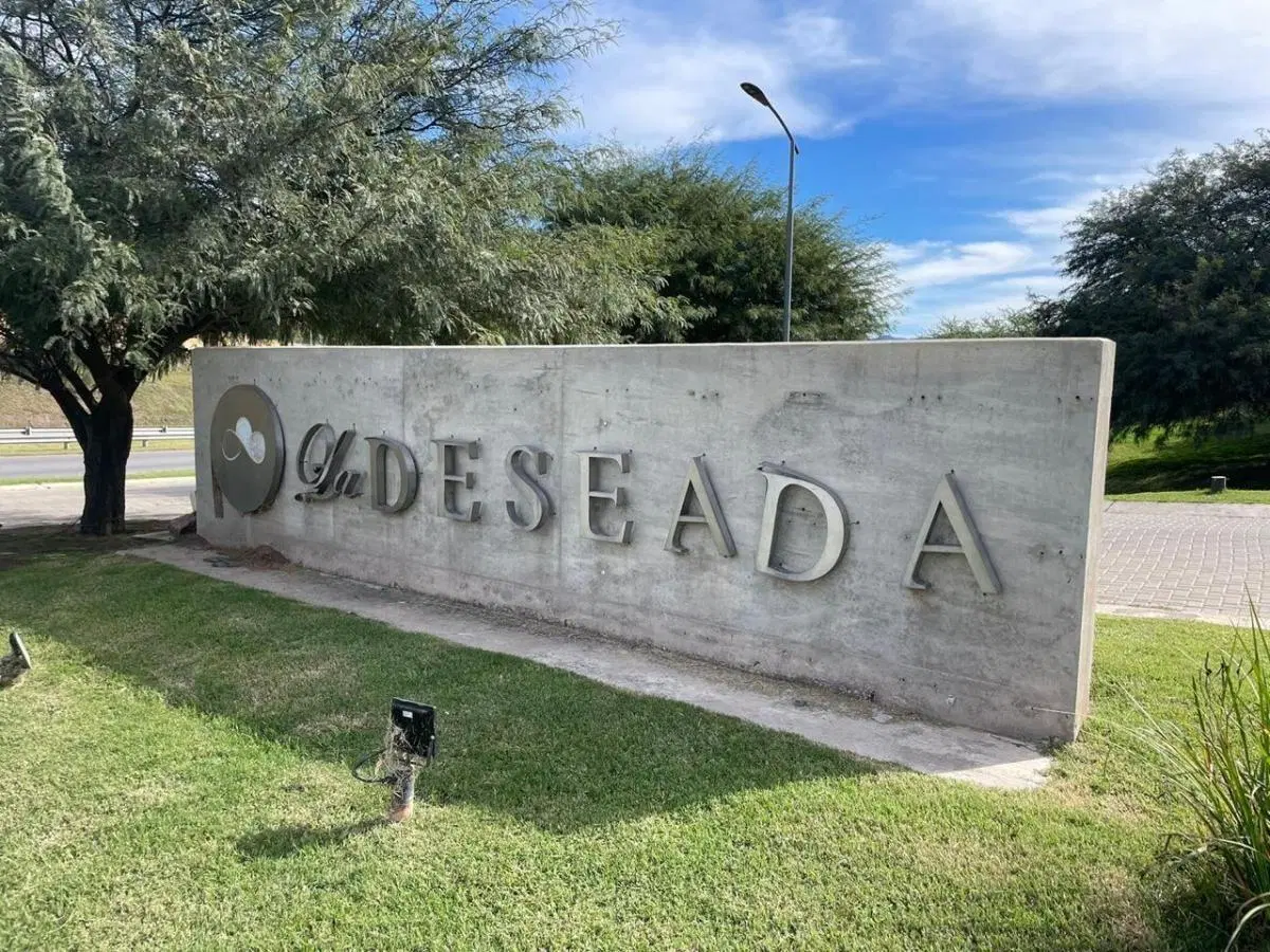 VENDO LOTE LA DESEADA - BARRIO VISTAS - 1060M2 2