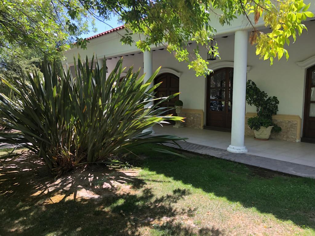 Casa en Venta 4 Habitaciones Barrio Privado Rincon de Chacras. 3