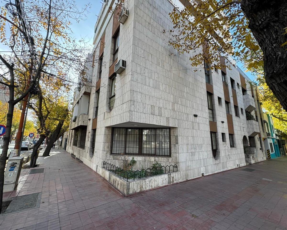 Departamento en Venta 3/4 Habitaciones Calle Rivadavia Esqui 1