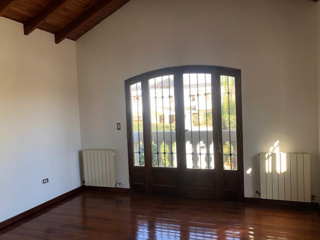 Casa 3 Habitaciones en Venta Chacras de Coria 2