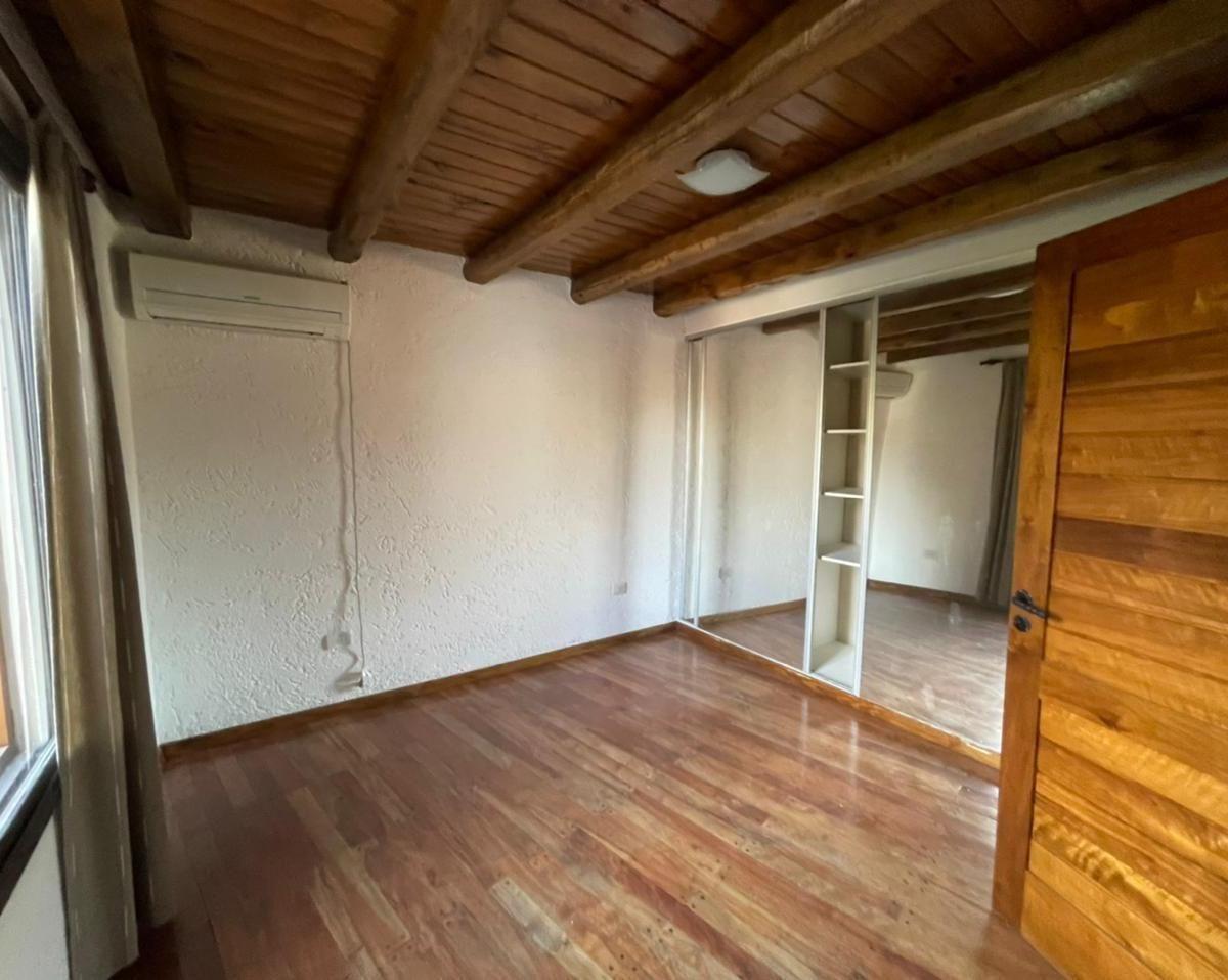 Casa en Venta 3 Habitaciones Barrio Palmres 2