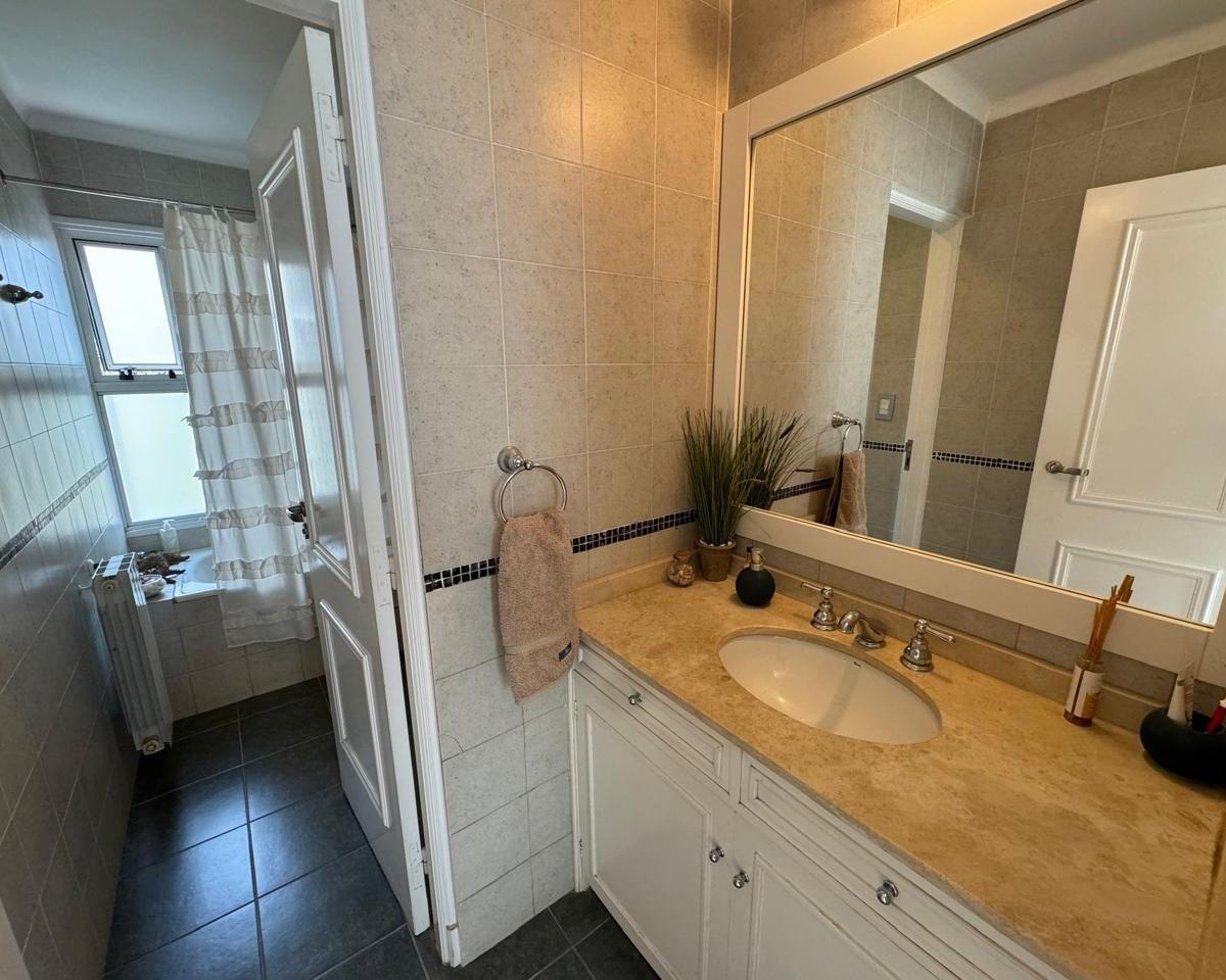Casa en Venta 3 Dorm. en Barrio Privado Laderas de Chacras 3
