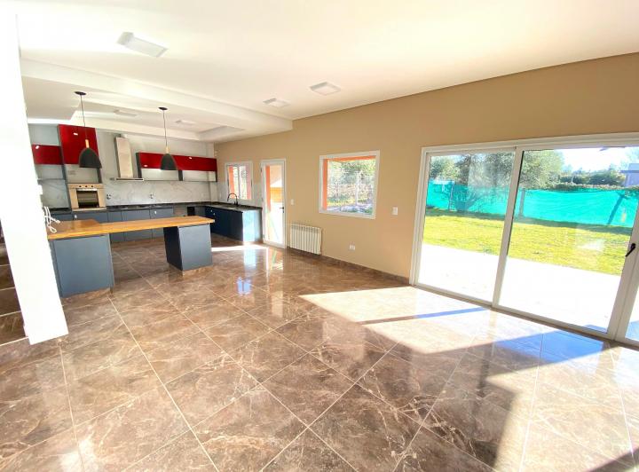 Venta Casa a Estrenar Lar de Vieytes I 3