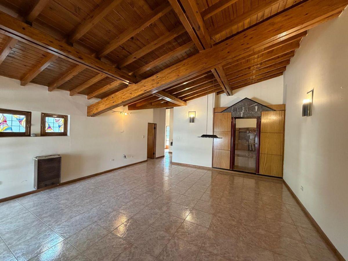 DEPARTAMENTO EN VENTA 2 HABITACIONES, BARRIO BOMBAL, CIUDAD DE MENDOZA.