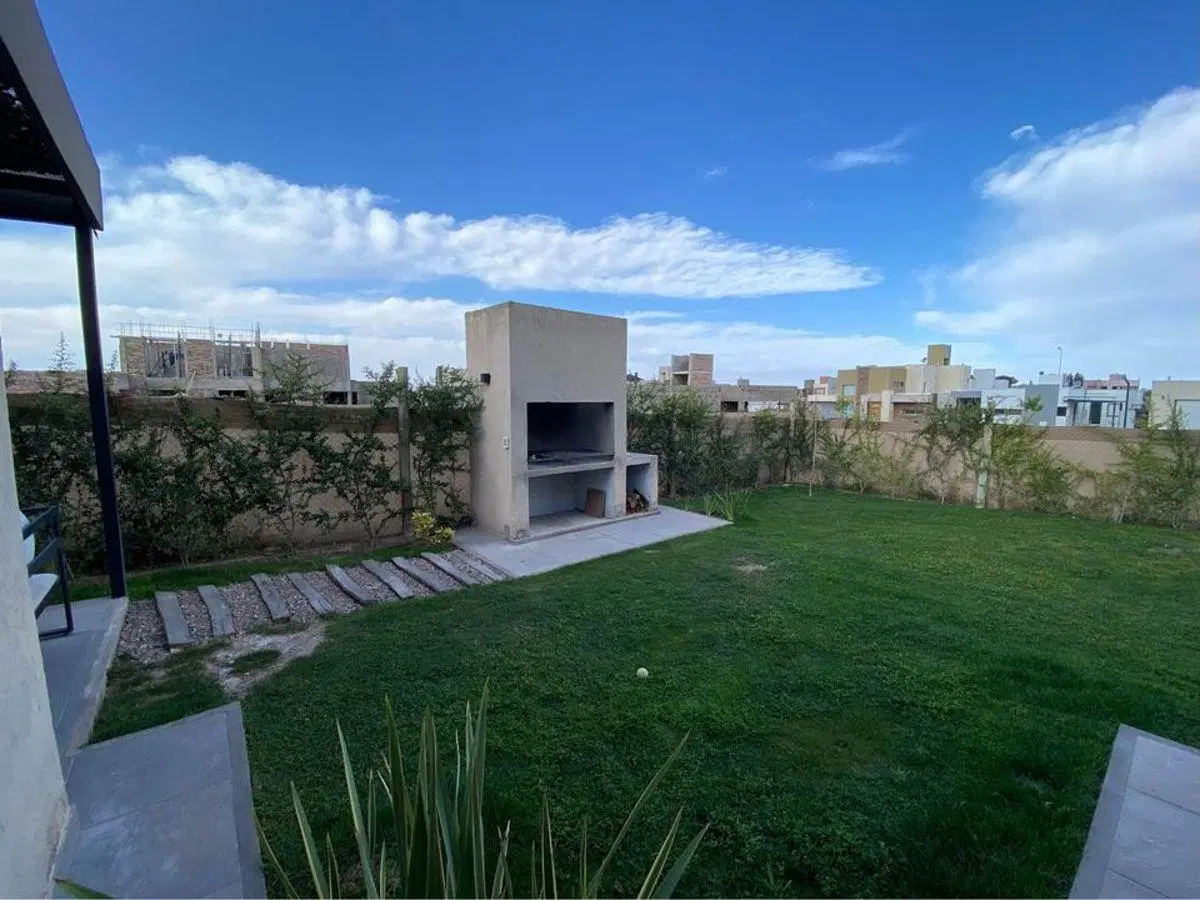 Casa en alquiler 2 habitaciones, Maipu. 4