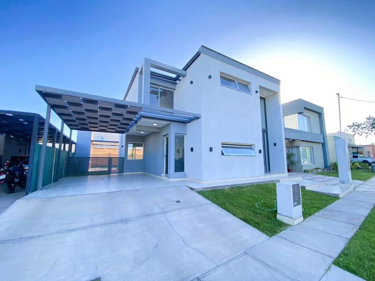Venta Casa de categoría 4 habitaciones en Lujan de Cuyo. 2