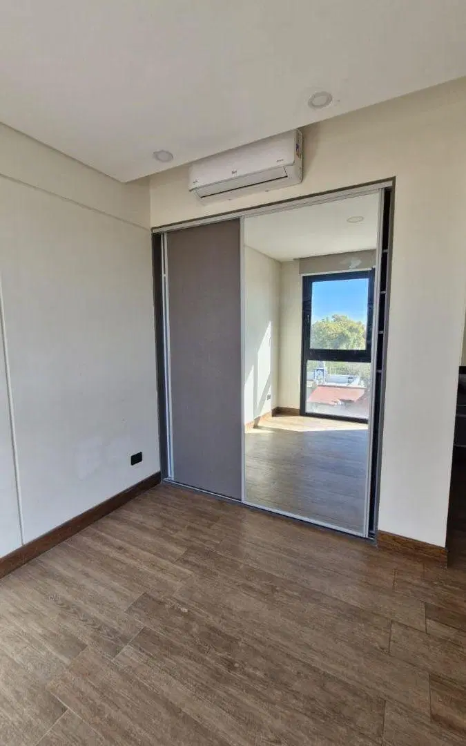 DEPARTAMENTO DE 1 HABITACIÓN CON COCHERA EN ALQUILER, QUINTA SECCIÓN 4
