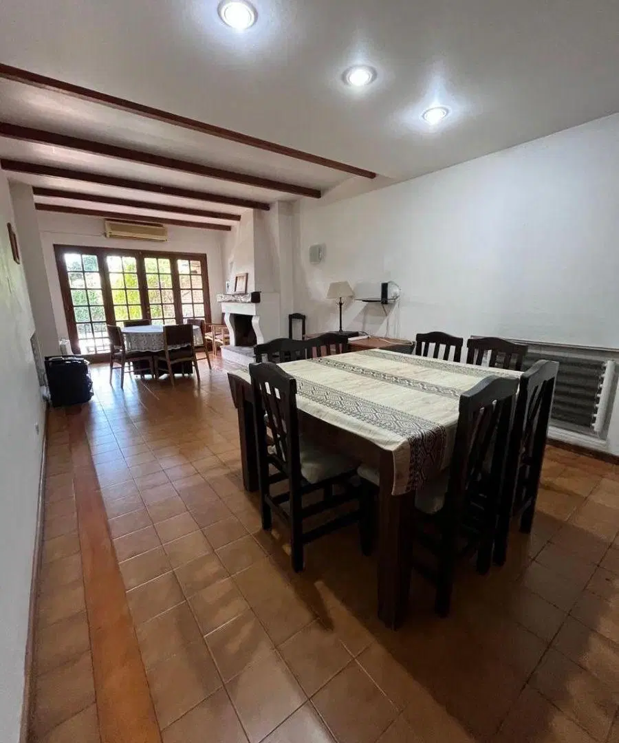 Casa a la venta 5 dormitorios - Quinta seccion 2