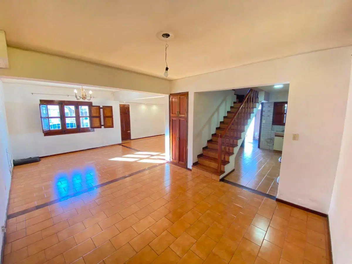 Casa en alquiler 3 habitaciones, 6ta Sección, Ciudad de Mendoza. 3