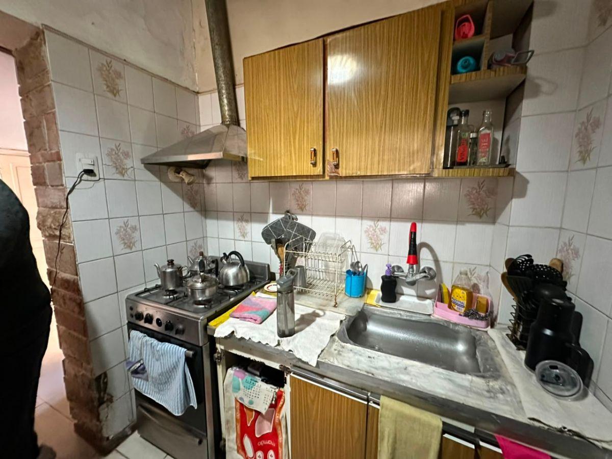 Foto de CASA EN VENTA -3 HABITACIONES-SEXTA SECCION- CIUDAD DE MENDOZA, imagen 4