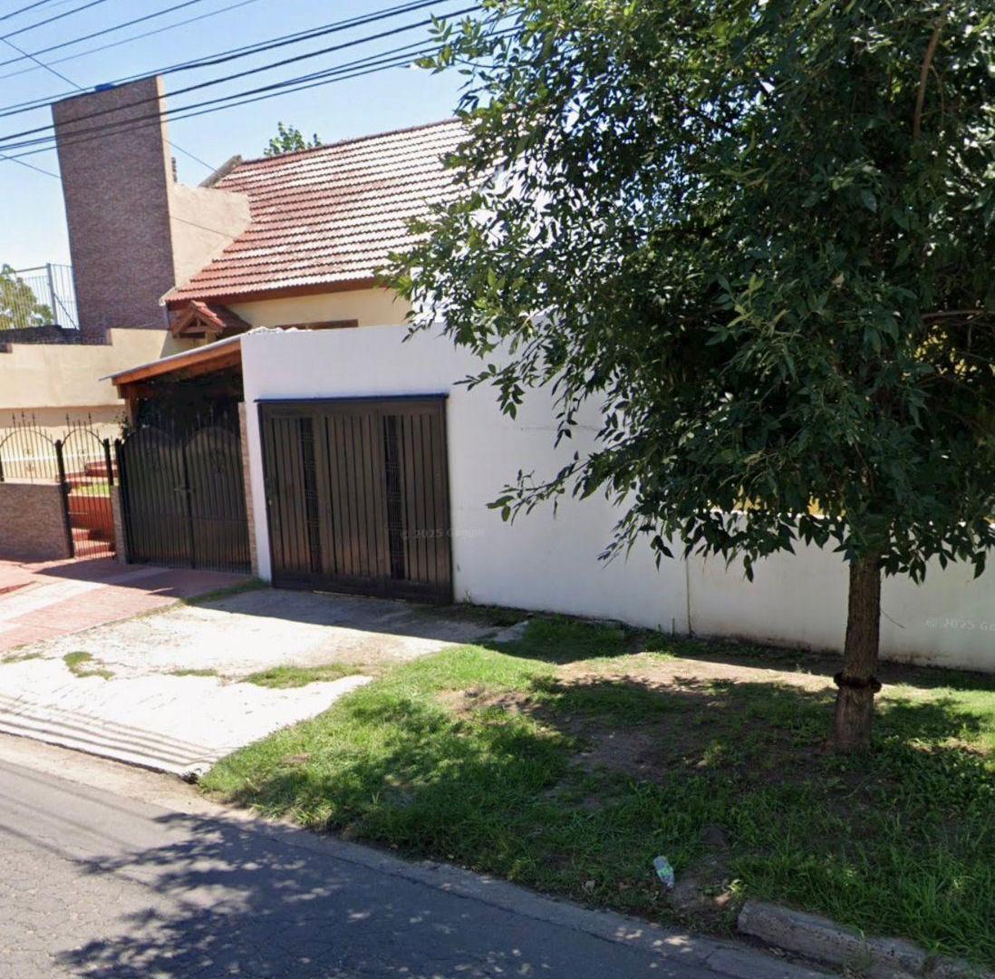 Foto de ALQUILER CASA 5 AMBIENTES EN ESQUINA, imagen 2