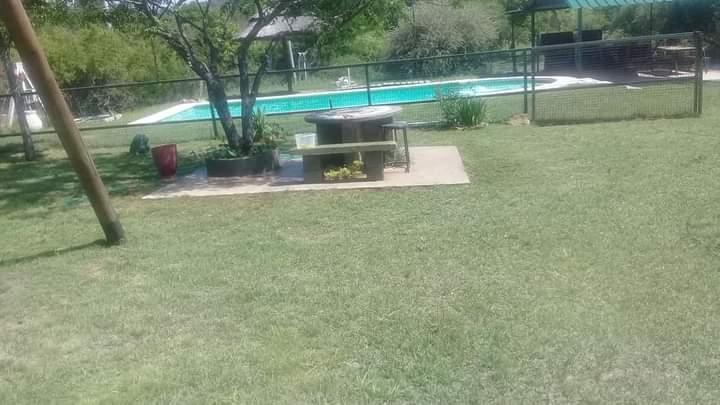 EXCLUSIVA CASA CON PILETA Y VISTA A LAS MONTAÑAS- CABALANGO. 4