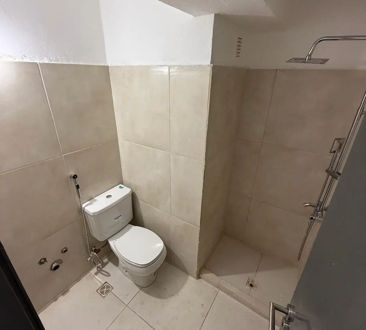 Departamento de 4 Dormitorios con Cochera – APTO CRÉDITO 5
