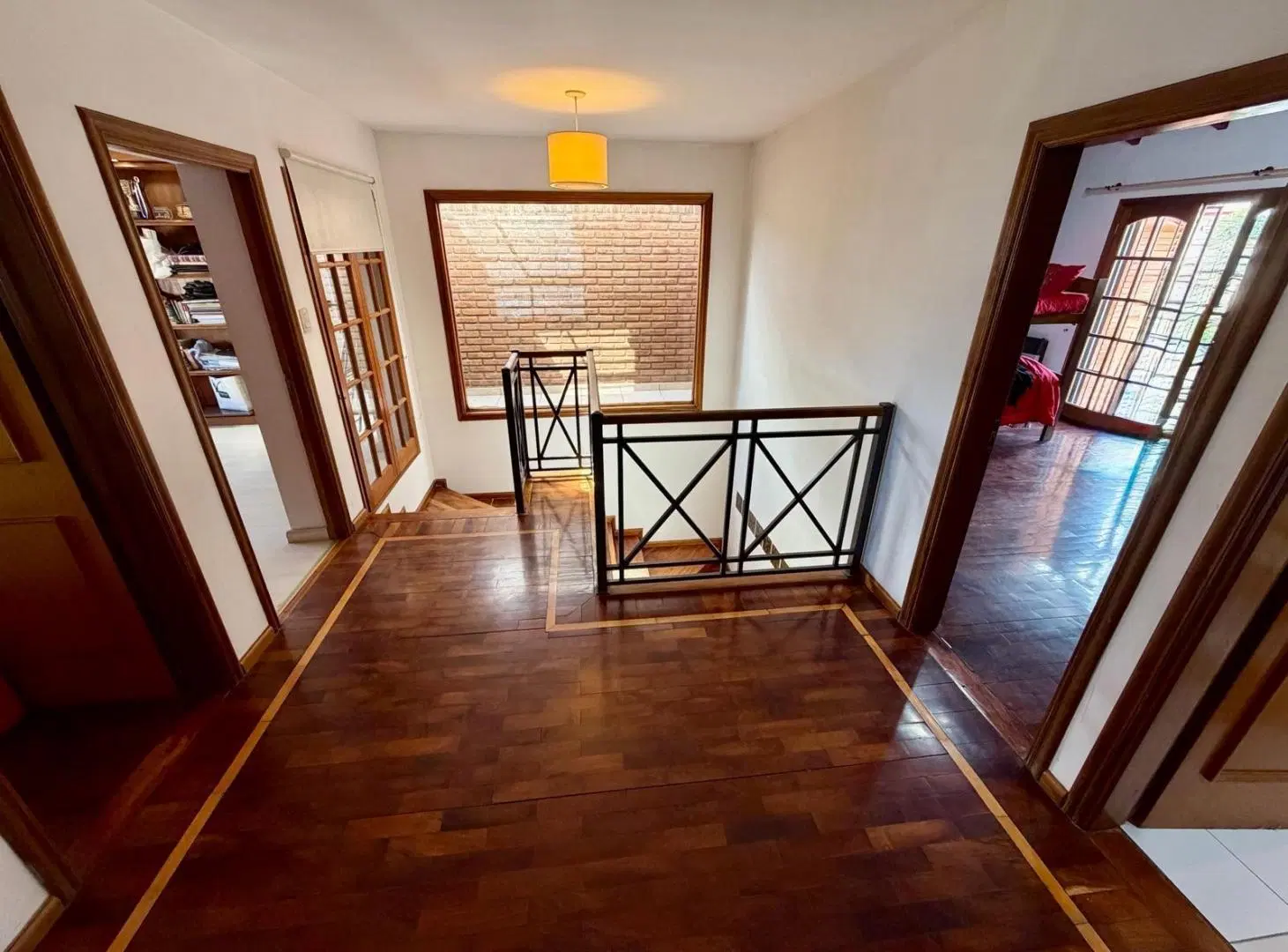 Casa 4 Dormitorios Pileta y Quincho en B° Maipu 8