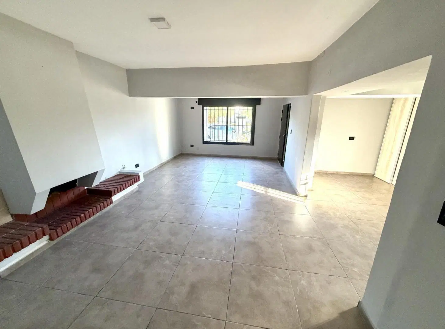 Casa 3 dormitorios con pileta arguello 2