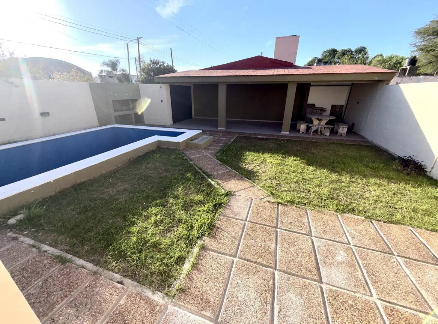 Casa 3 dormitorios con pileta arguello 5