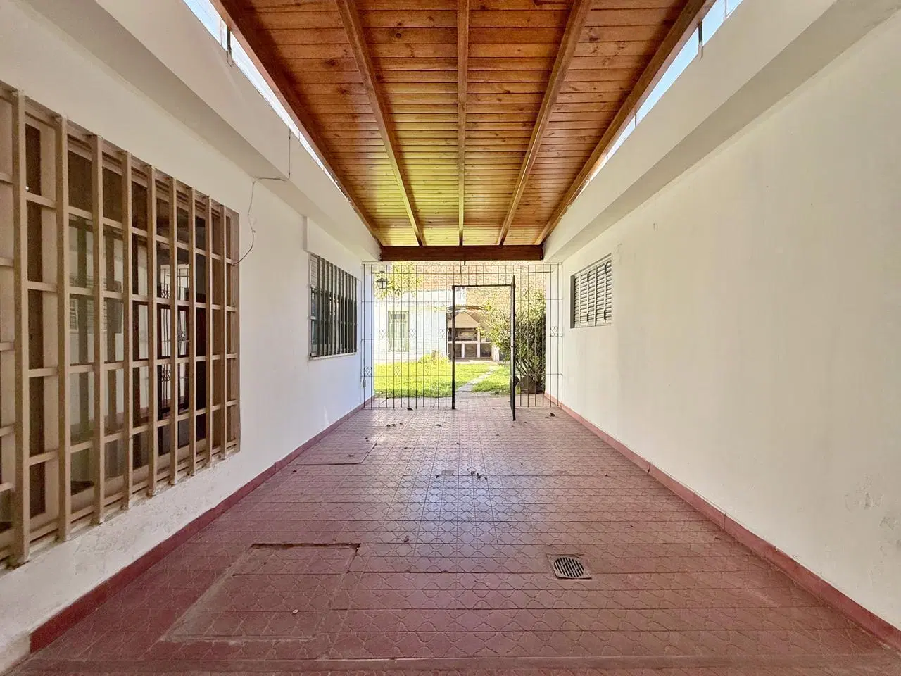 Venta Casa 3 Dormitorios Barrio Rosedal - Apta Crédito 4