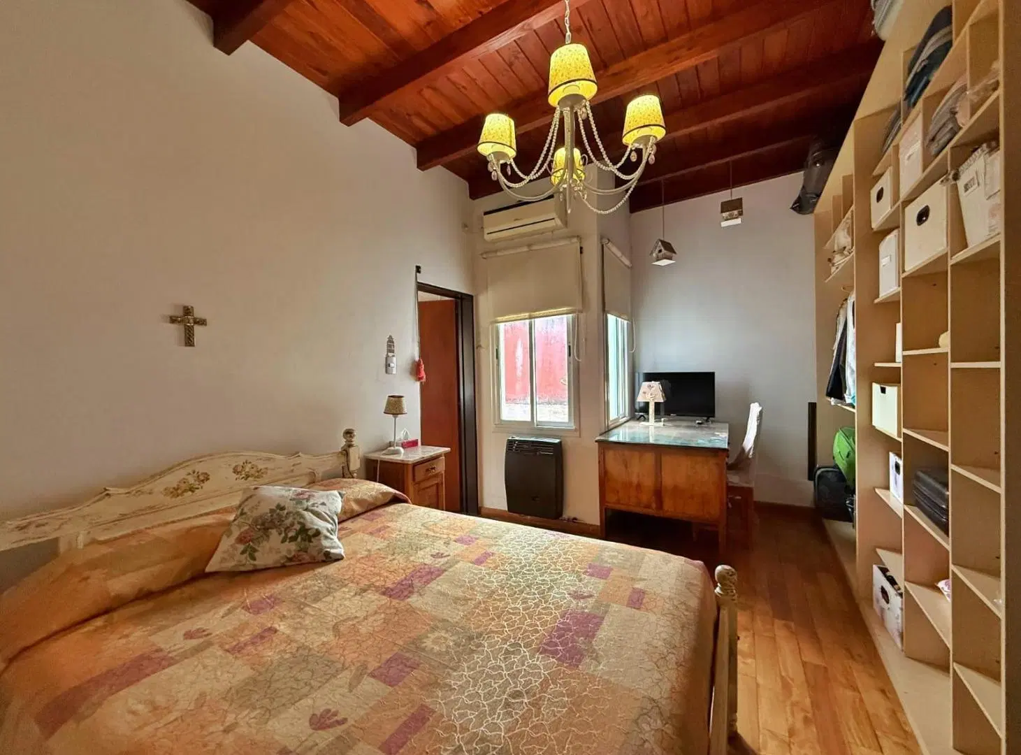 Venta Casa 3 Dormitorios + Departamento Independiente - Lomas de San Martin - Apta Credito 1