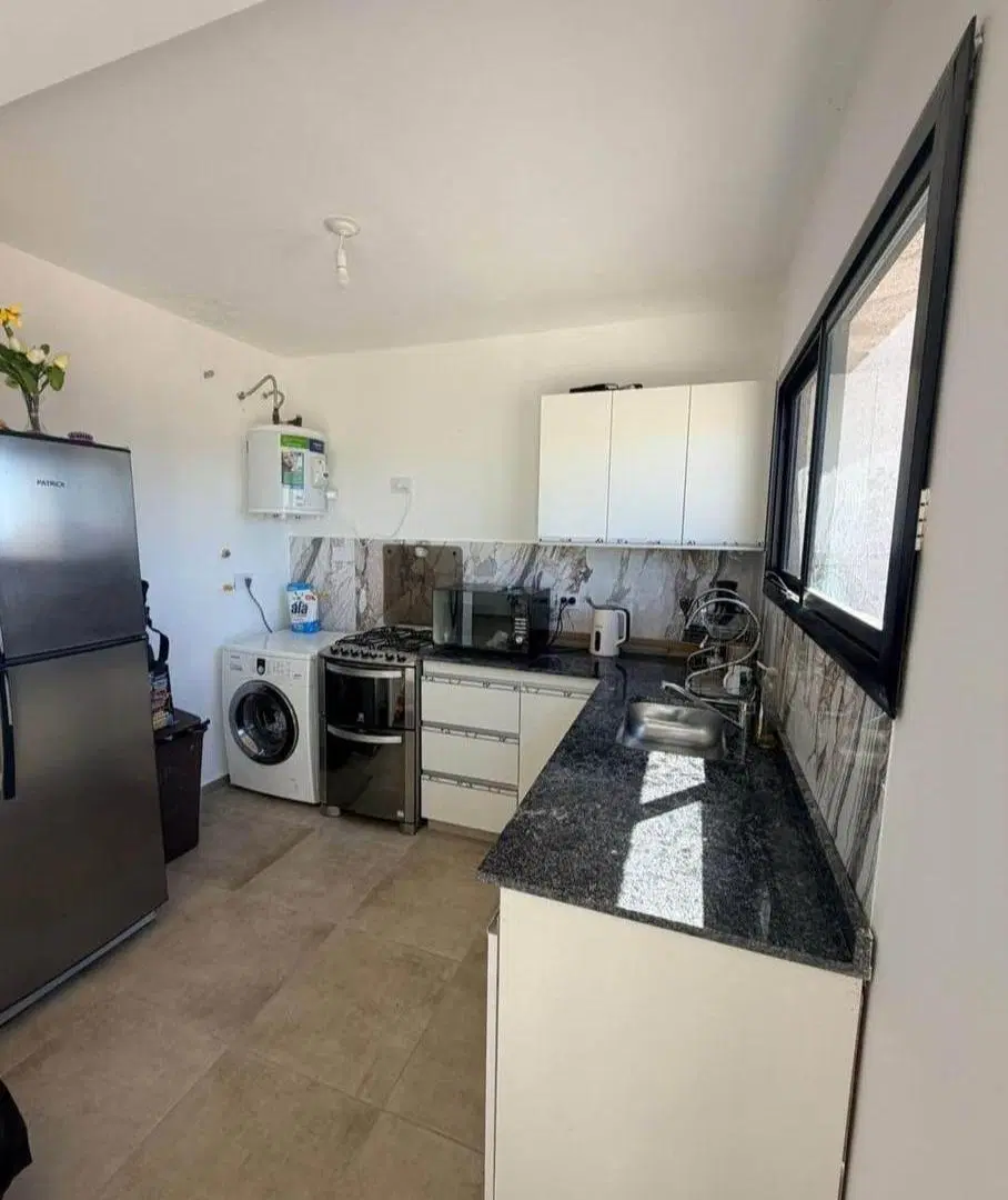 Se vende casa a estrenar, de dos dormitorios, en Barrio Valle Cercano 2