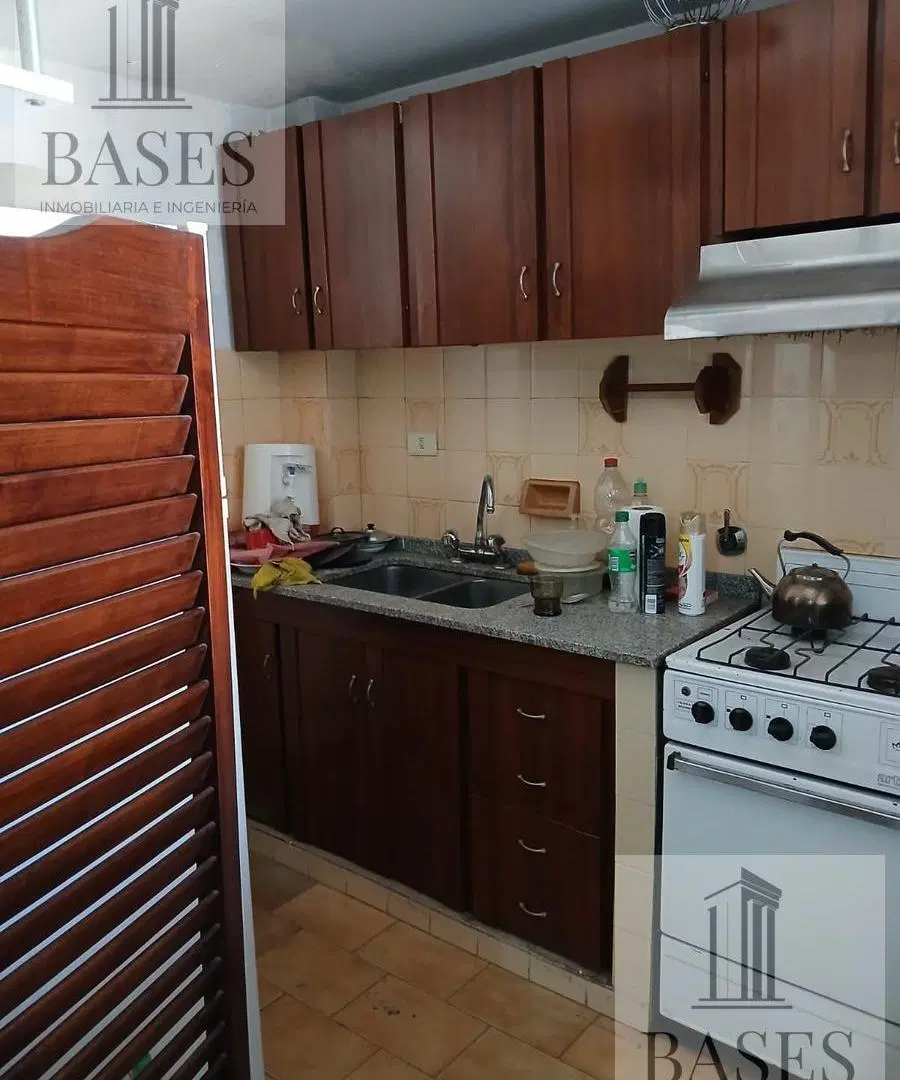 Se vende departamento de 2 dormitorios en primer piso con patio, Zona Alta Cordoba 5