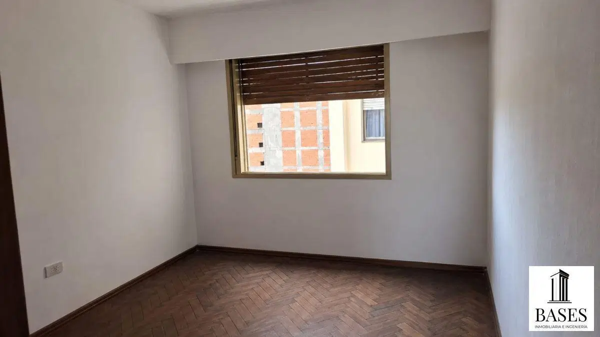 Venta Departamento 2 Dorm. C Balcon Barrio Alberdi 4