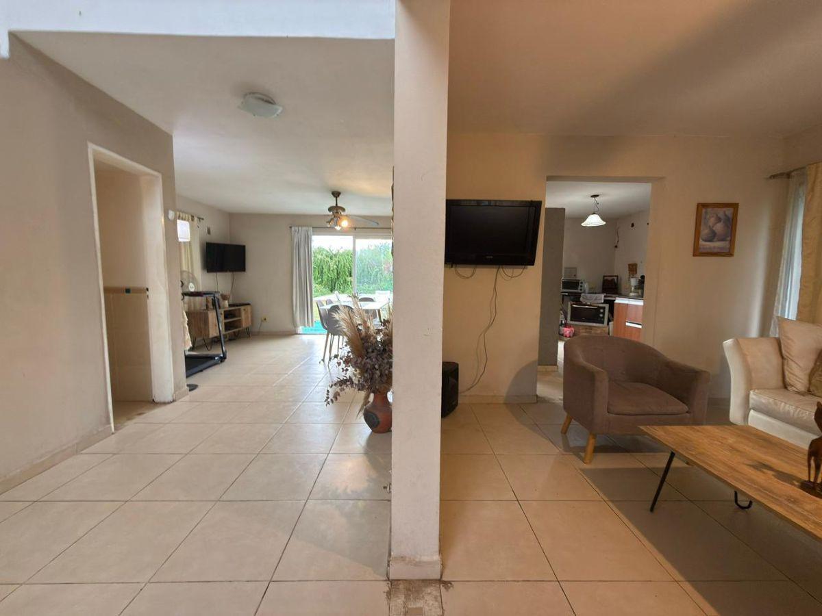 Foto de Venta Casa en La Estanzuela 3 dormitorios - La Calera, imagen 2