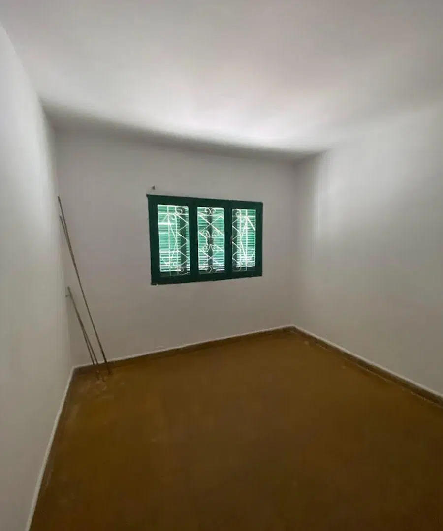 ¡Atención Inversores! Casa con Gran Potencial de Desarrollo y Renta Activa 4