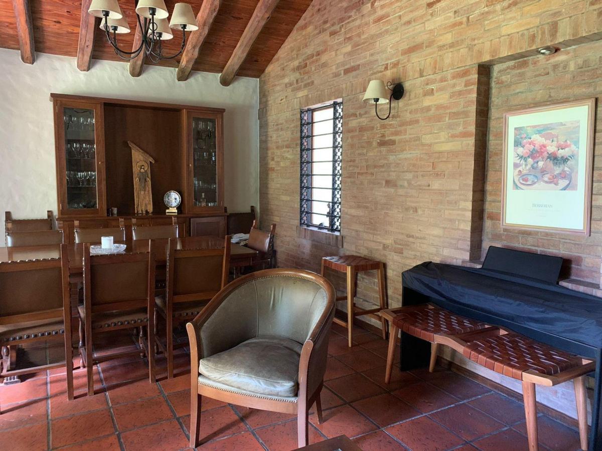 Casa 8 Ambientes Venta Club de Campo Mendoza 4