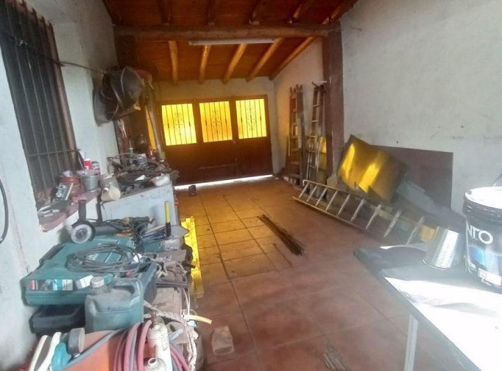 casa en Las Heras 4 dormitorios y patio 3