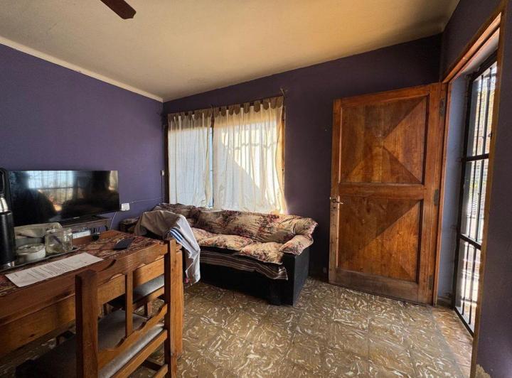 VENTA CASA 2 DORMITORIOS CON COCHERA EN SAN JOSE 1