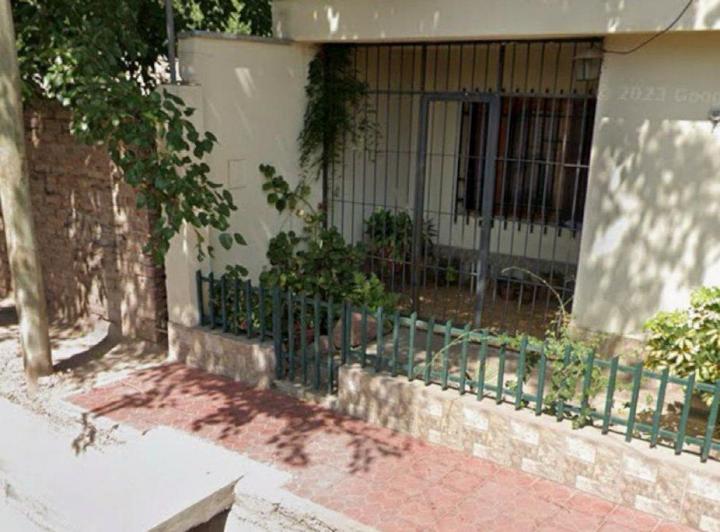 VENTA CASA 2 DORMITORIOS CON COCHERA EN SAN JOSE 4