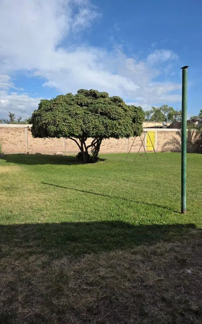 EXCELENTE CASA EN VENTA CARRIL GODOY CRUZ 4