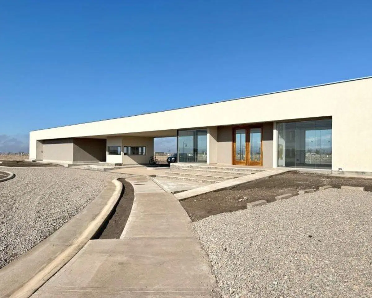 Excelente lote esquina de 1500 Tupungato Valley 4