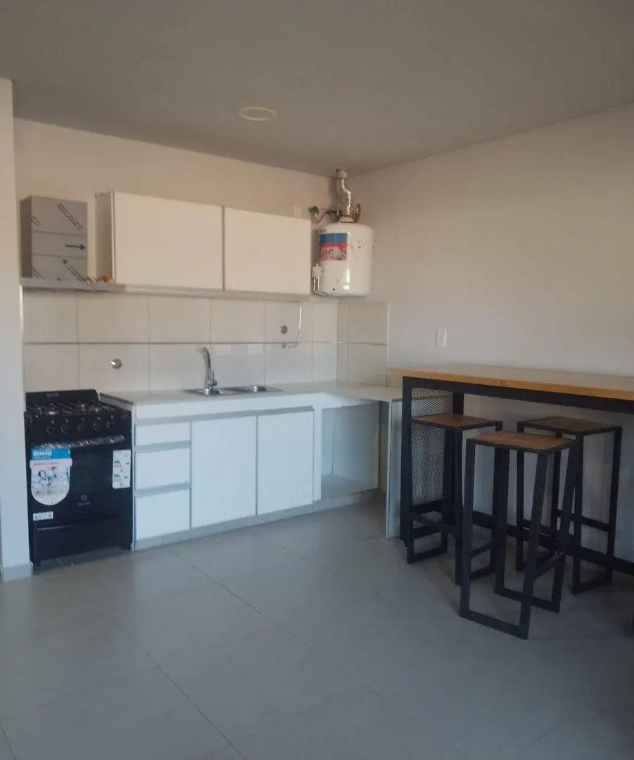VENTA  DEPARTAMENTO CON COCHERA 2