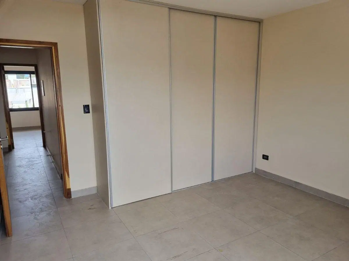 CASA A ESTRENAR EN BARRIO PRIVADO LOMAS DE RUSSELL 2