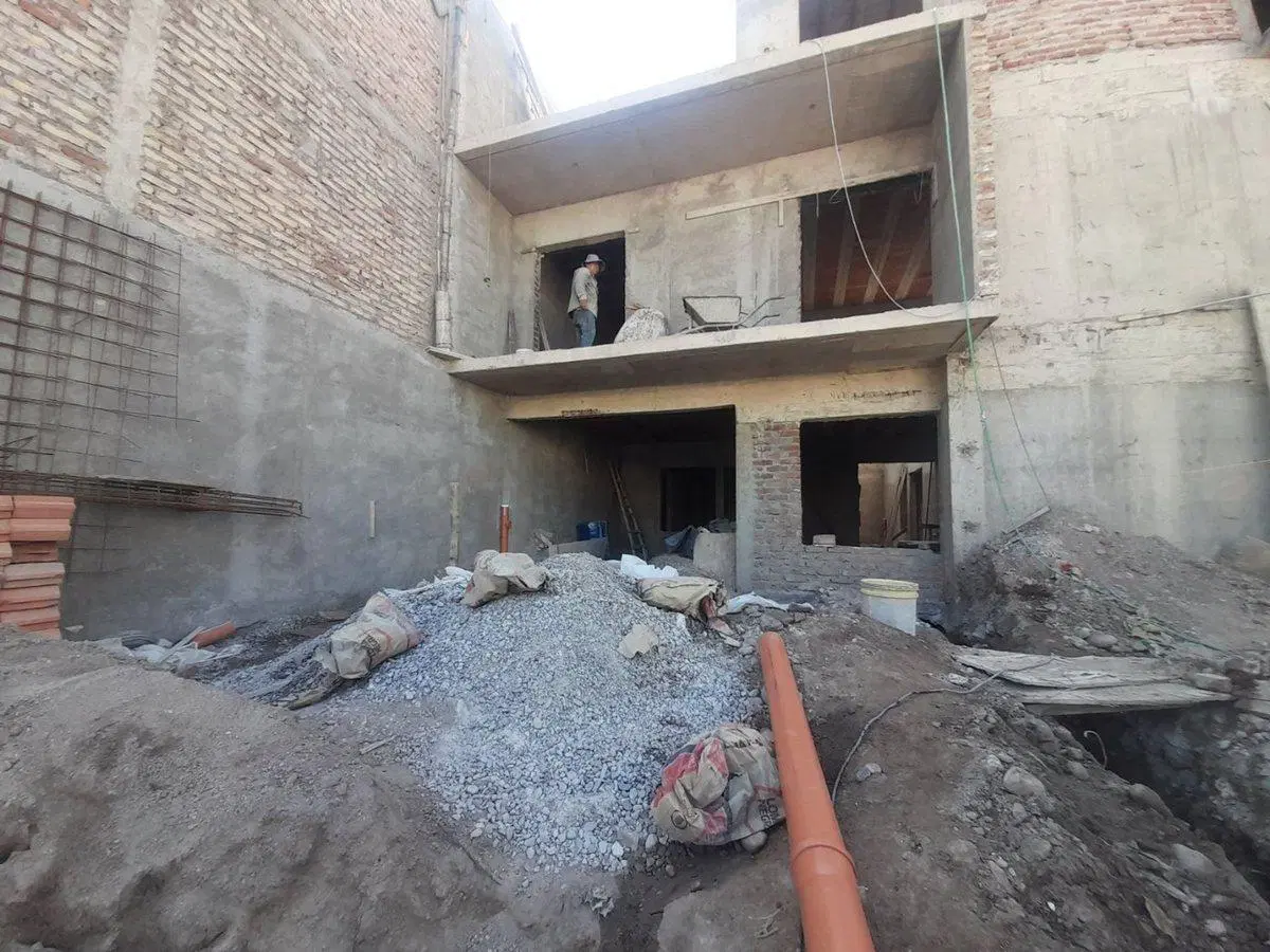 VENTA DE DUPLEX 2 DORMITORIOS BARRIO RINCON VENETO 2