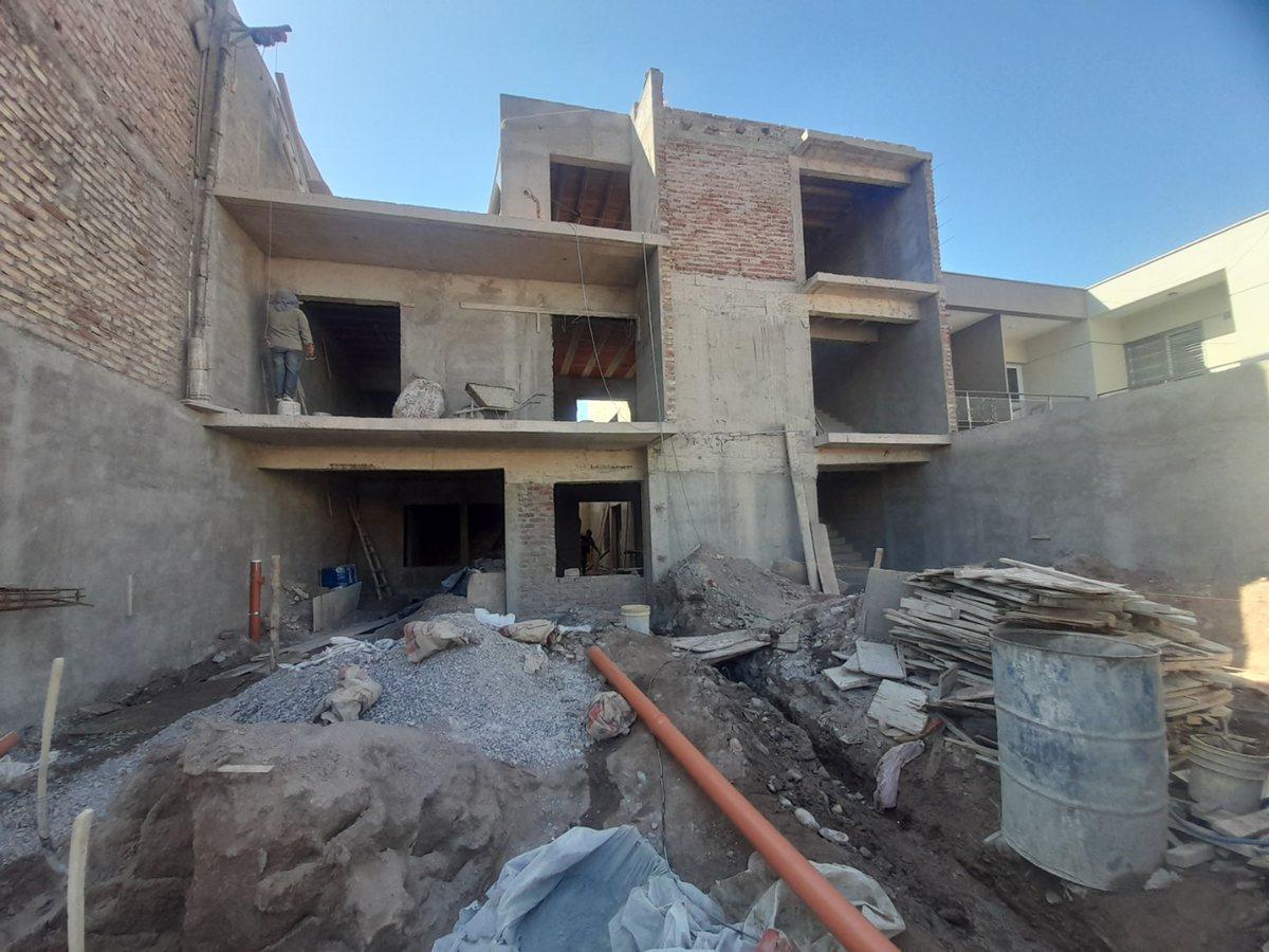 VENTA DE DUPLEX 2 DORMITORIOS BARRIO RINCON VENETO