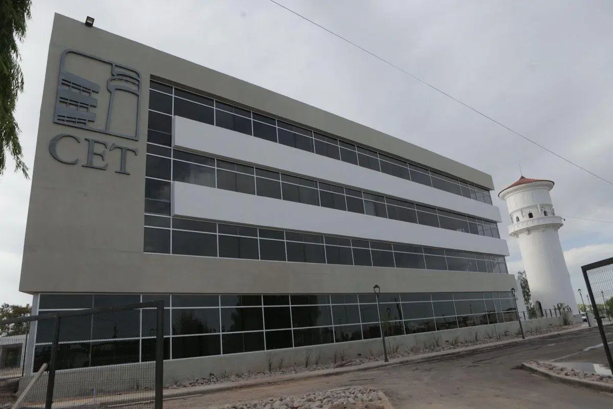 VENTA  OFICINA CENTRO EMEPRESARIAL TORREON MAIPU 2