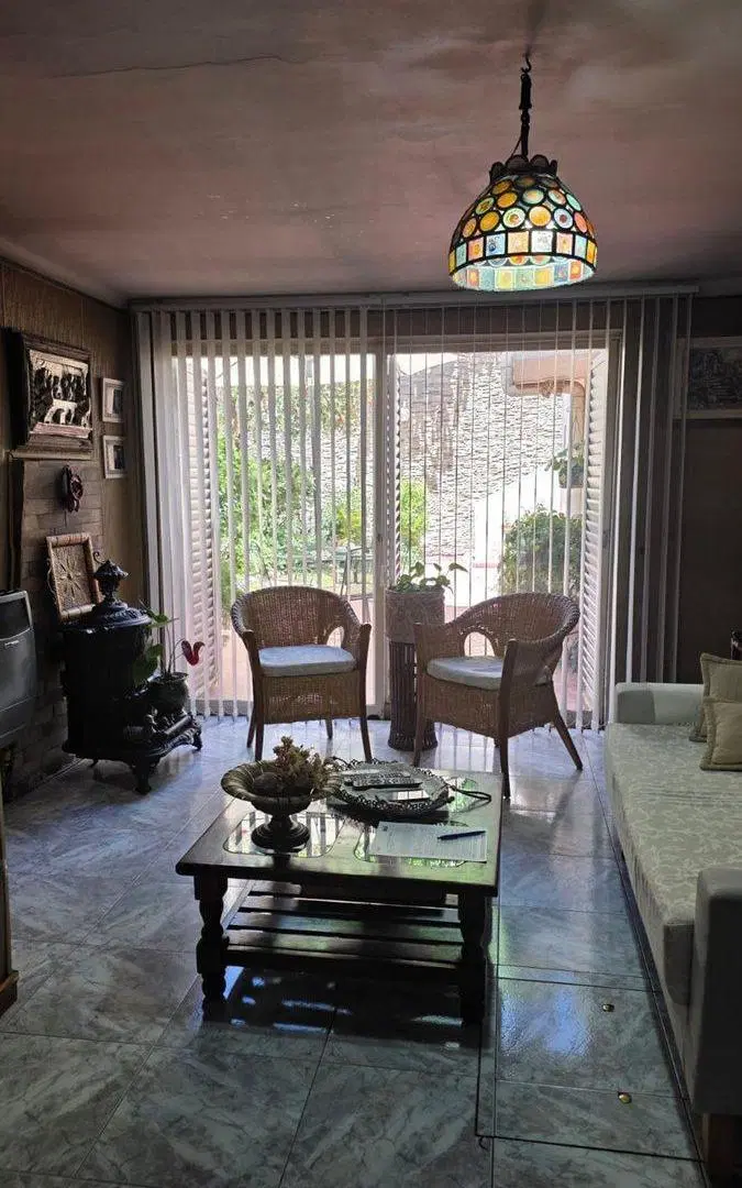 CASA EN VENTA 5TA IDEAL VIVIENDA O USO COMERCIAL 2