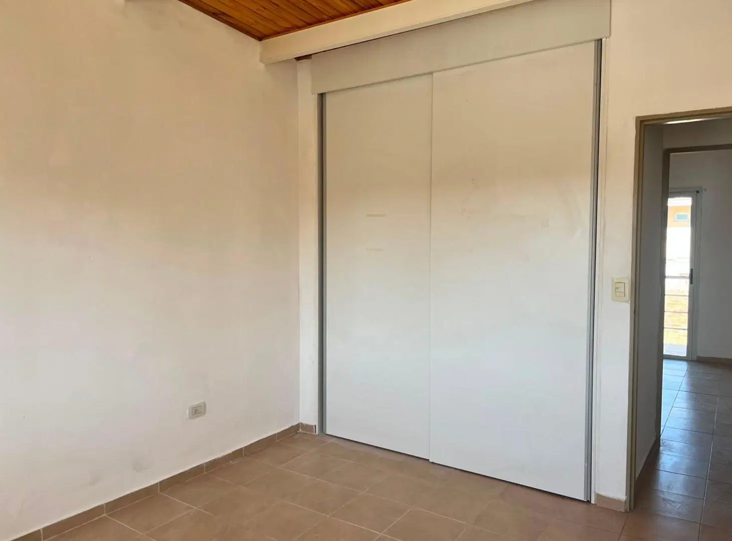 VENTA DEPARTAMENTO  DUPLEX 2 DORMITORIOS MAIPÚ 3