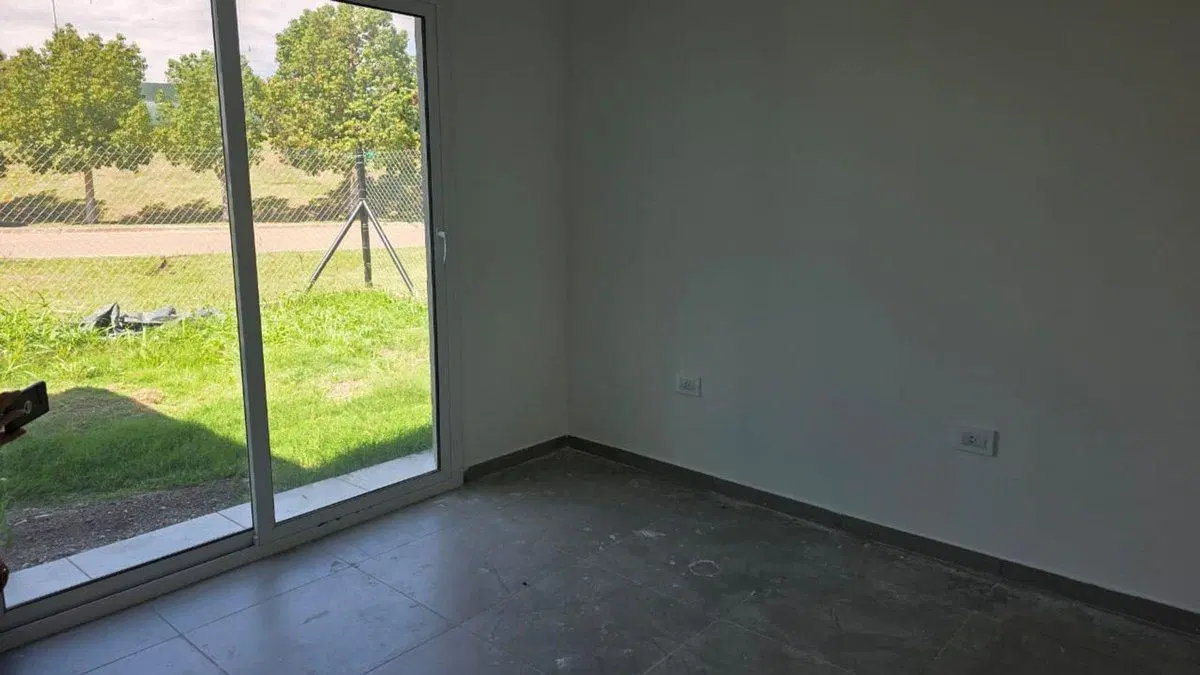 Duplex 2 Dormitorios Venta Punta Lago Maipú 3